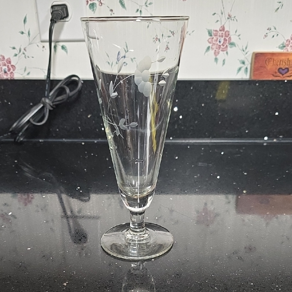 HOST PICK. 1 Princess House Heritage Pilsner Glass
